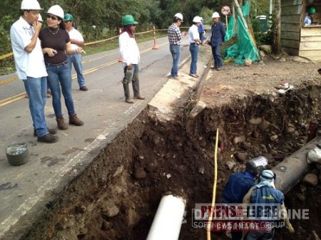 OBRAS DE CONEXIÓN DE LA LÍNEA DE 18 PULGADAS QUE TRANSPORTA AGUA DESDE LA QUEBRADA LA TABLONA CON LA PLANTA MODULAR