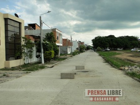 Pavimentan 1,9 kilómetros de vías internas del barrio Villas de San Juan de Yopal