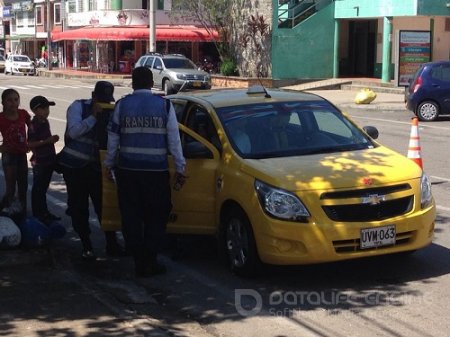 Operativos de la Secretaría de Tránsito de Yopal a taxis