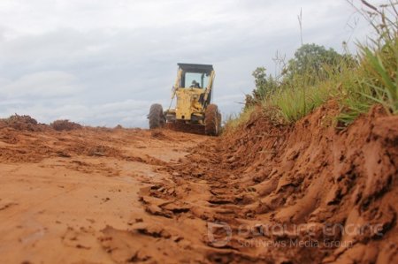 Cuatro frentes de trabajo intervienen en mejoramiento en la vía a Orocué