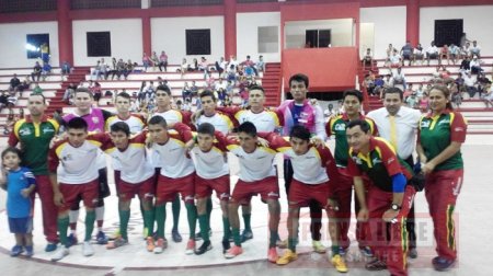 7 equipos participan en zonal nacional de fútbol de salón en el Coliseo 20 de Julio de Yopal