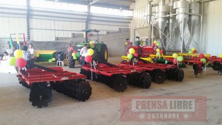 Alcaldía de Aguazul entregó banco de maquinaria agrícola 