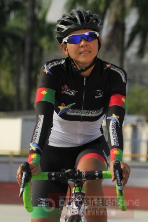 Lorena Vargas ganó etapa en Primera Vuelta Femenina del Oriente Antioqueño
