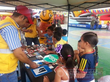 300 niños de Yopal participan en vacaciones recreativas del IDRY