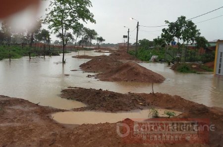 Problemas en alcantarillado pluvial ocasionan inundaciones en barrio Villa Flor de Yopal