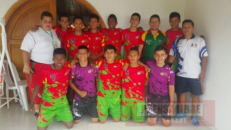 Equipo casanareño de fútbol de salón participa en torneo nacional en Caldas