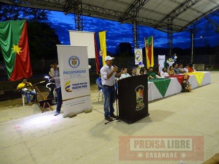 Con chocolatada Alcalde de Paz de Ariporo inició campaña por el SI al plebiscito