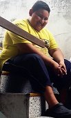 Niño de Yopal con obesidad mórbida clama por un traslado médico                      