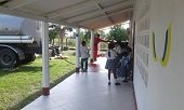 Carrotanques abastecen de agua a escuelas rurales de Hato Corozal ante fuerte verano 