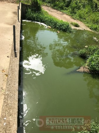 Planta de tratamiento de Aguas residuales de Aguazul genera gran contaminación al río Únete