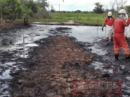 Ruptura de tubería petrolera genera emergencia ambiental desde hace 14 días en Maní 