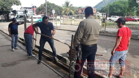 Ceiba realizó jornada de limpieza en la terminal de transportes de Yopal