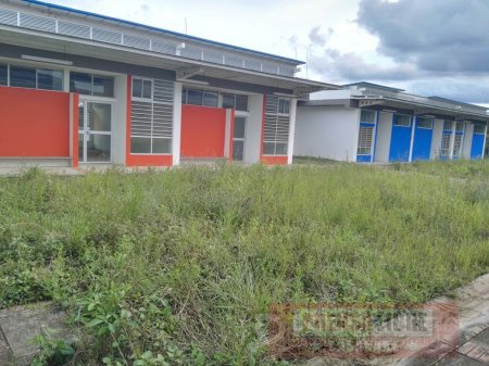 La maleza invade Centro de Desarrollo Infantil construido por el DNP en Yopal