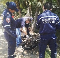 Mujer esquizofrénica incineró moto en el barrio La Campiña 