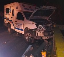 Accidente de ambulancia en Monterrey dejó una víctima fatal y tres personas heridas