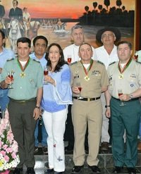 Comandantes de Ejército y Policía en Casanare fueron condecorados por la Asamblea Departamental   
