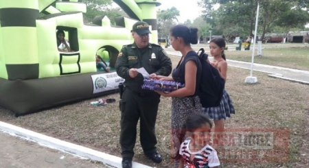 Infancia y Adolescencia de la Policía Casanare realiza campaña de prevención del uso de Pólvora