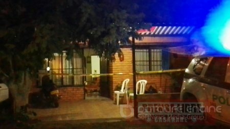 Perforaron pulmón a una mujer en cirugía estética realizada en Clínica clandestina de belleza en Yopal Perforaron pulmón a una mujer en cirugía estética realizada en Clínica clandestina de belleza en Yopal