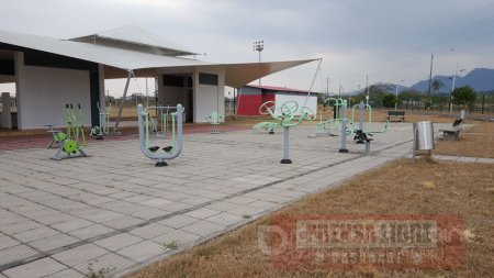 Alcalde prohibió ingreso de mascotas al complejo deportivo Los Hobos