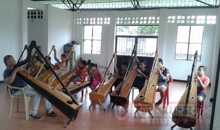 Pazariporeños se forman en modalidades artísticas y culturales 