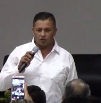 Veedor de Aguazul que acusó al Alcalde de pavimentar vías en predios de familiares está denunciado por extorsión 