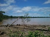 Continúa emergencia en la vereda &#8220;La Manga&#8221; de Yopal por desbordamiento del río Cravo Sur