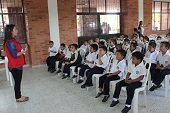 Orientan a estudiantes de colegio de Yopal en acciones de prevención para la vida