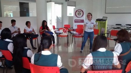 Mininterior realiza programa de innovación para la paz con jóvenes yopaleños 