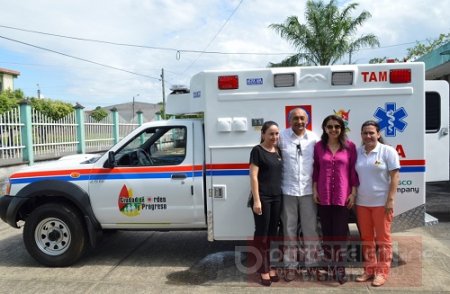 Alcaldía de Paz de Ariporo entregó ambulancia donada por petrolera a Red Salud Casanare