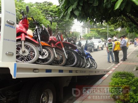 Fallo de Tribunal ordenó recuperar espacio público invadido por vehículos mal parqueados en Yopal