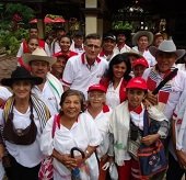 105 adultos mayores de Yopal de turismo a la Sabana de Bogotá