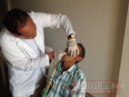 Gobernación entrega  prótesis dentales a adultos mayores de 7 municipios