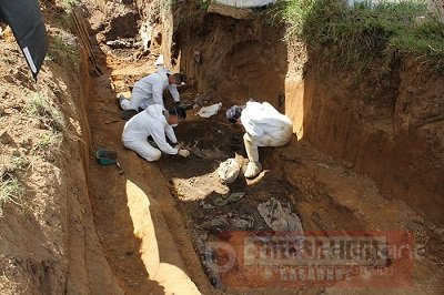Hallados otros 8 cuerpos en fosas comunes en cementerio antiguo de Yopal