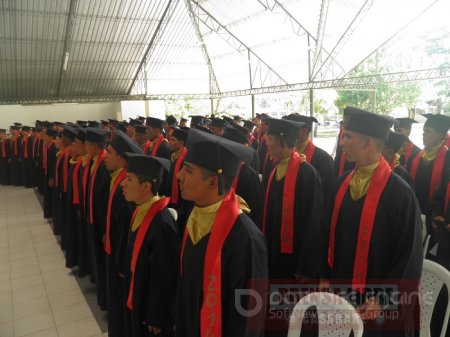 Soldados de la Décima Sexta Brigada se graduaron como bachilleres