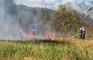 Fuerza Aérea apoyó extinción de incendio en predio del aeropuerto de Yopal
