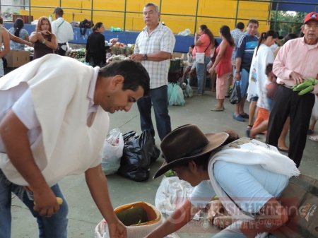 En Monterrey se trastearon los comerciantes de la Plaza de Mercado