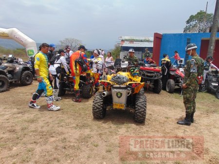 Ejército Nacional apoya el turismo de aventura en Casanare