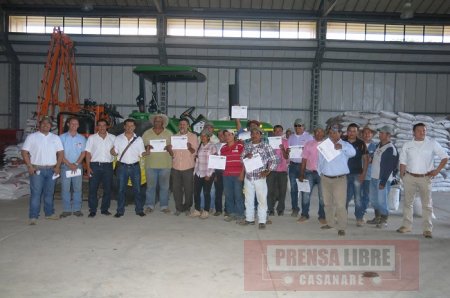 17 operadores agrícolas de Aguazul se certificaron en técnicas de mecanización