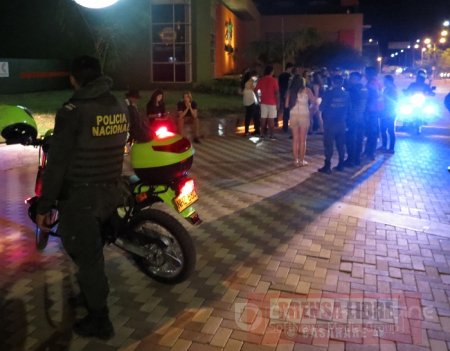 30 jovencitos detenidos después de las 10 de la noche en establecimientos donde se expende licor