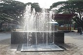 Fuente decorativa adorna nuevo Parque Principal de Hato Corozal 