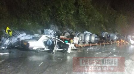 Trágico accidente en la vía Bogotá - Villavicencio 9 muertos y 20 heridos