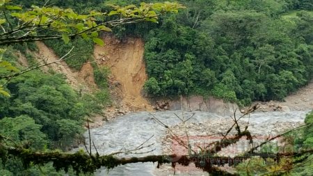 Fenómeno de remoción en masa sobre el río Cusiana en Recetor es evaluado por gestión del riesgo