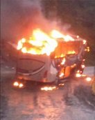 ELN incineró bus en la vía del Cusiana la tarde de este sábado