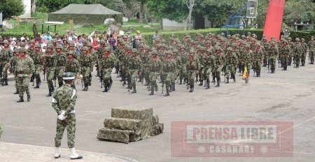 Juraron bandera 48 auxiliares bachilleres de Policía y 250 soldados regulares en Casanare