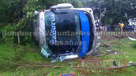 5 personas heridas en accidente de bus intermunicipal en Aguaclara