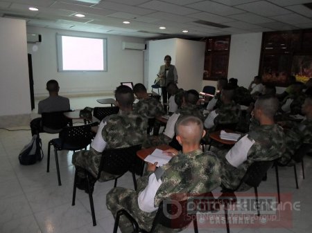 Corporinoquia capacitó en temas ambientales a miembros del Ejército Nacional en Arauca 