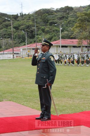 Asumieron nuevos comandantes del Grupo Guías de Casanare y Batallón de Apoyo y Servicios