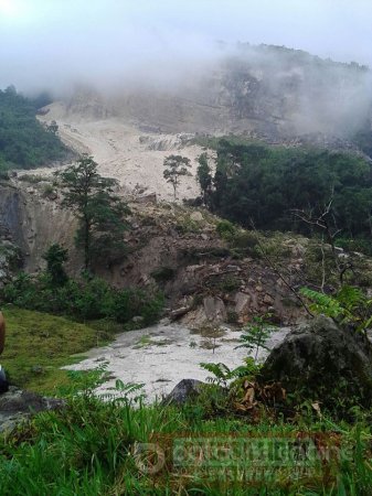 Sigue riesgo por eventual avalancha por el represamiento del río Upía en Sabanalarga