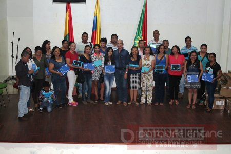 Tabletas electrónicas para 150 docentes de Casanare
