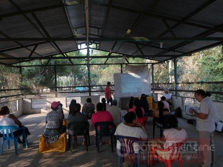 Mujeres  afro de Arauca recibieron capacitación de Corporinoquia en producción de abono orgánico